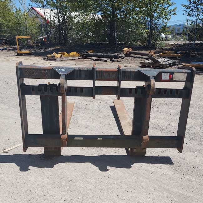 Good Used FORKS - PALLET QUICK ATTACH 61-0432 6
